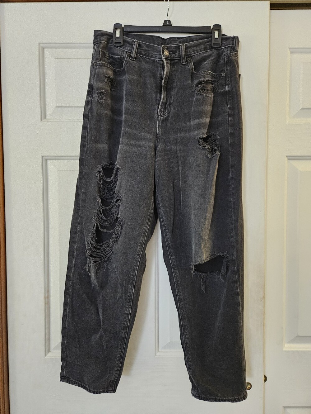 American Eagle Outfitters Black Distressed Mom Jeans 12